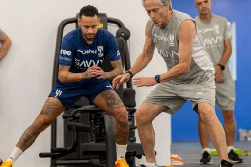 نيمار وجيسوس